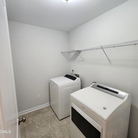 Building Photo - 1424 Southpoint Trl