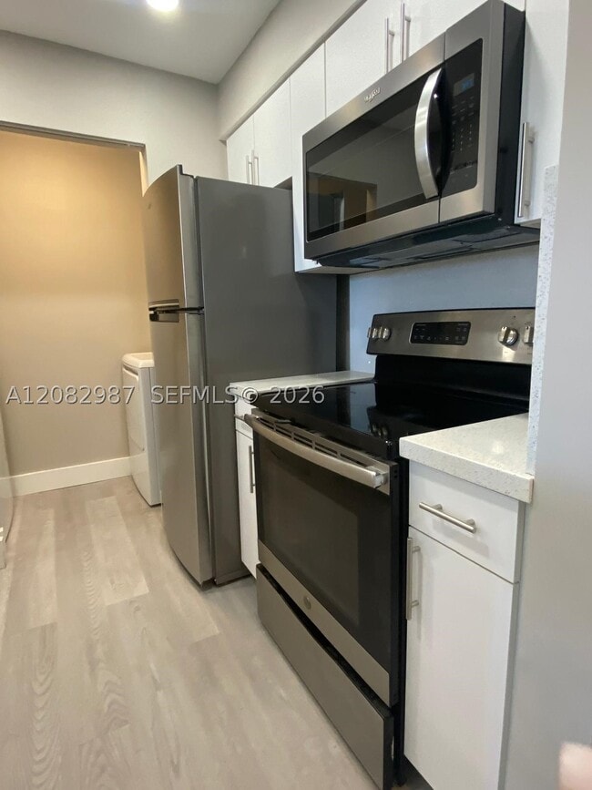 Building Photo - 1257 SW 46th Ave