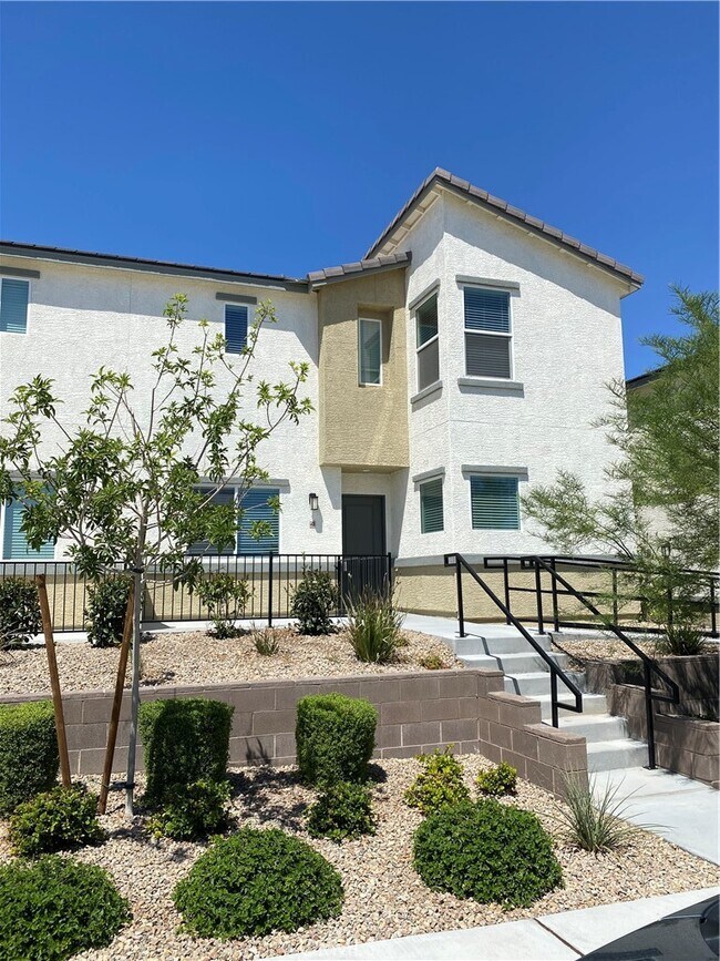 Primary Photo - 12184 Mojave Gold Rd