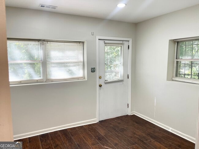 Building Photo - 5435 Winstead Ct SW