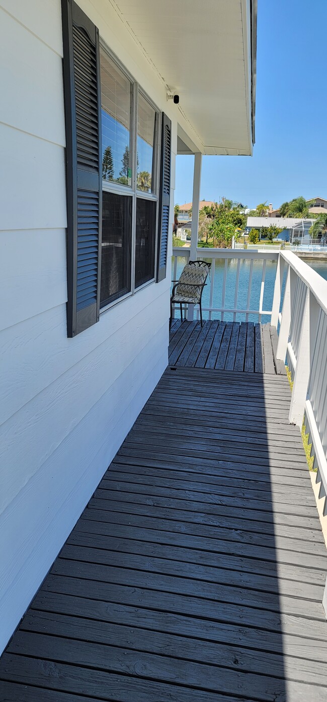 Building Photo - 3393 Poinsettia Dr