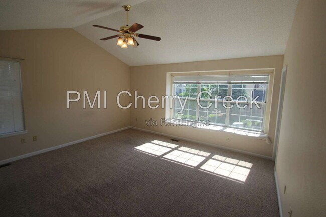 Building Photo - 9800 Foxhill Cir