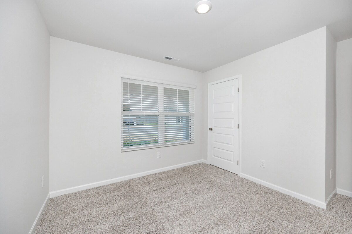 Building Photo - 128 Wellspring Rd