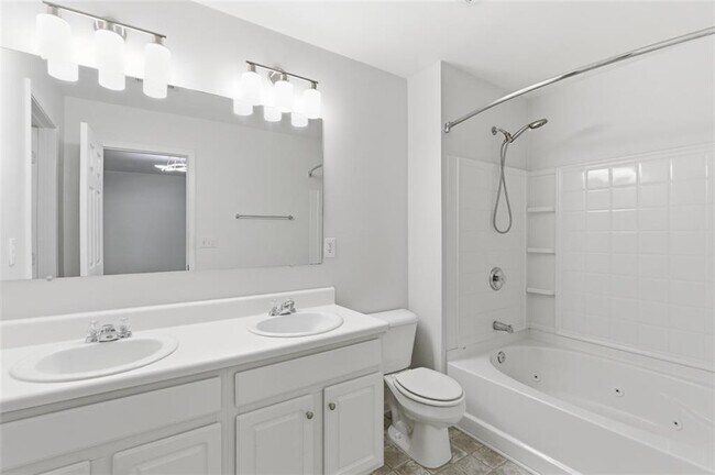 Building Photo - 6710 Stoneleigh Way
