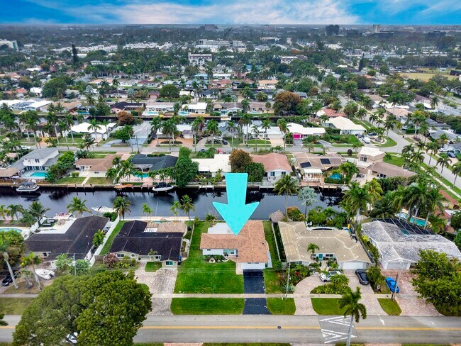 Building Photo - 5921 NE 15th Ave