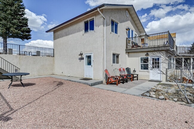 Building Photo - Affordable Luxury 2b/1b in Salida — Utilit...