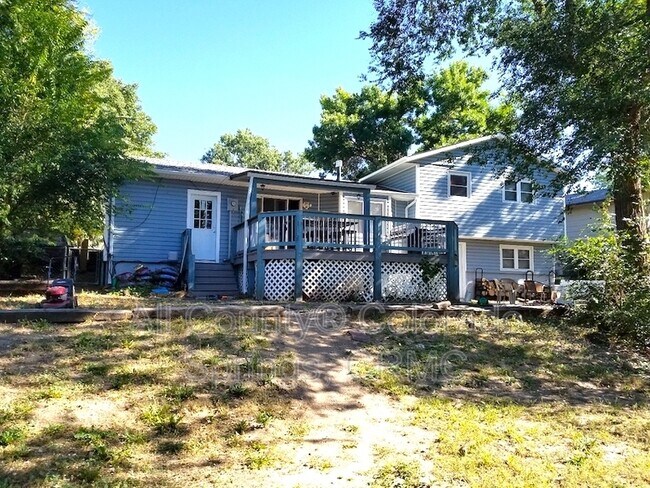 Building Photo - 1510 Zaiger Pl