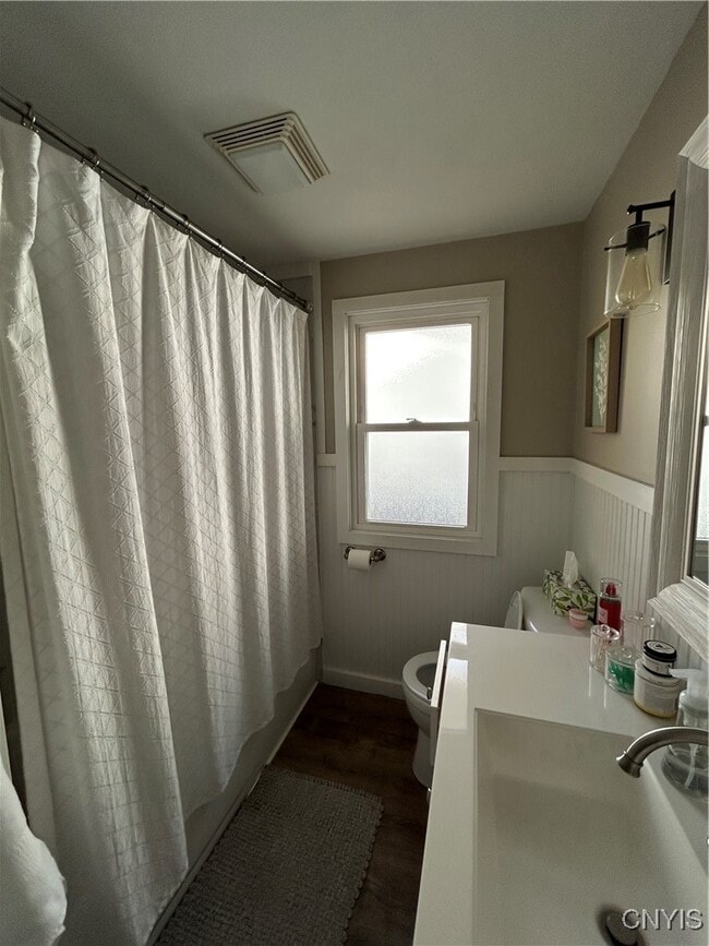 Building Photo - 200 McClennan Dr