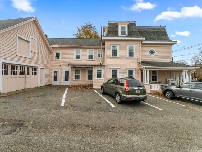 Building Photo - 40 W Central St