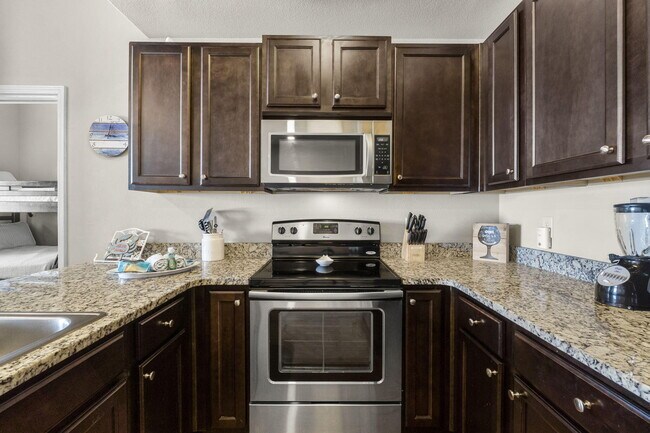 Building Photo - 732 Scenic Gulf Dr