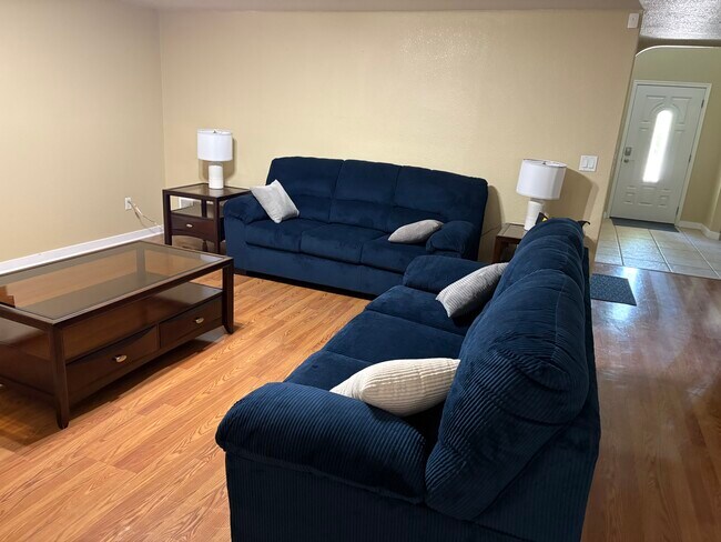 Building Photo - 13450 Emerald Bay Way