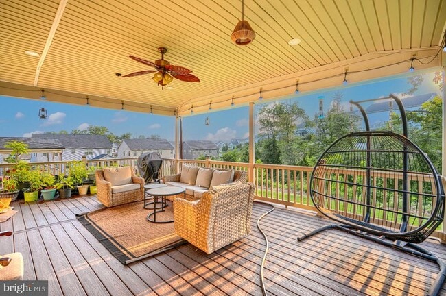 Building Photo - 7142 Starmount Ct