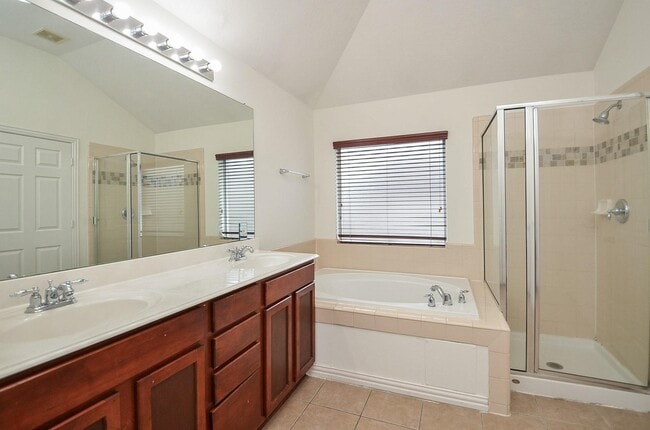 Building Photo - 7038 Cornflower Ln