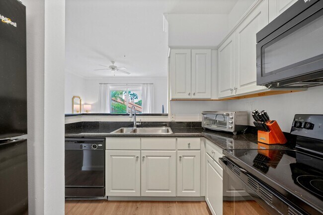 Building Photo - 11740 St Andrews Place