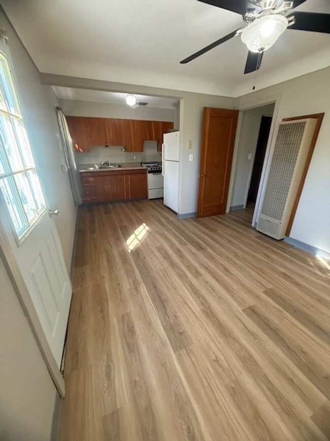 Building Photo - Malbec 4-Plex