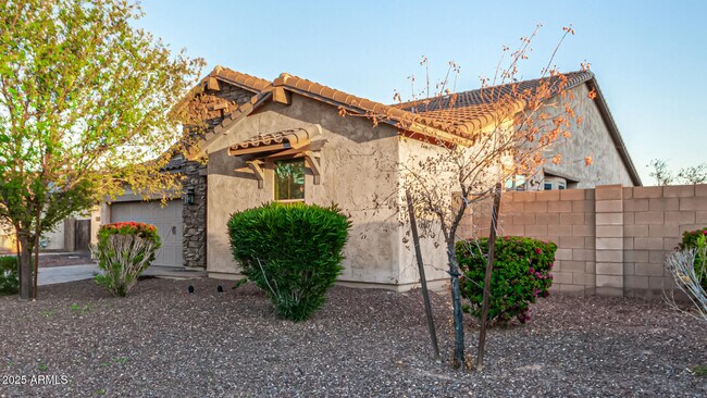 Building Photo - 18225 W Montecito Ave