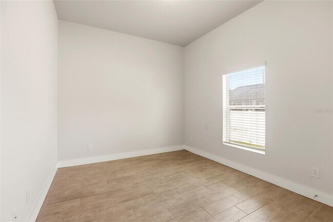 Building Photo - 870 Columbia St