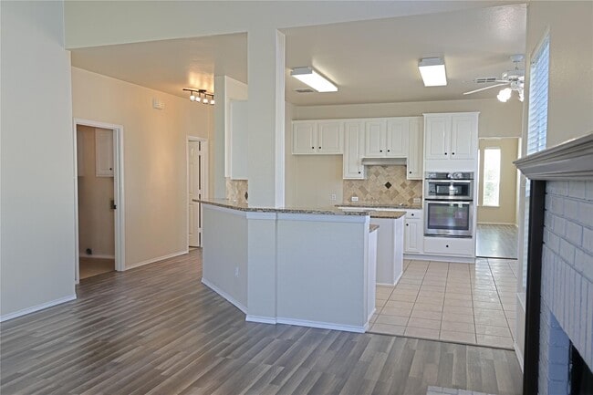 Building Photo - 4324 Biscayne-