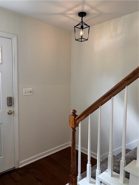 Building Photo - 4824 Jenny Dr