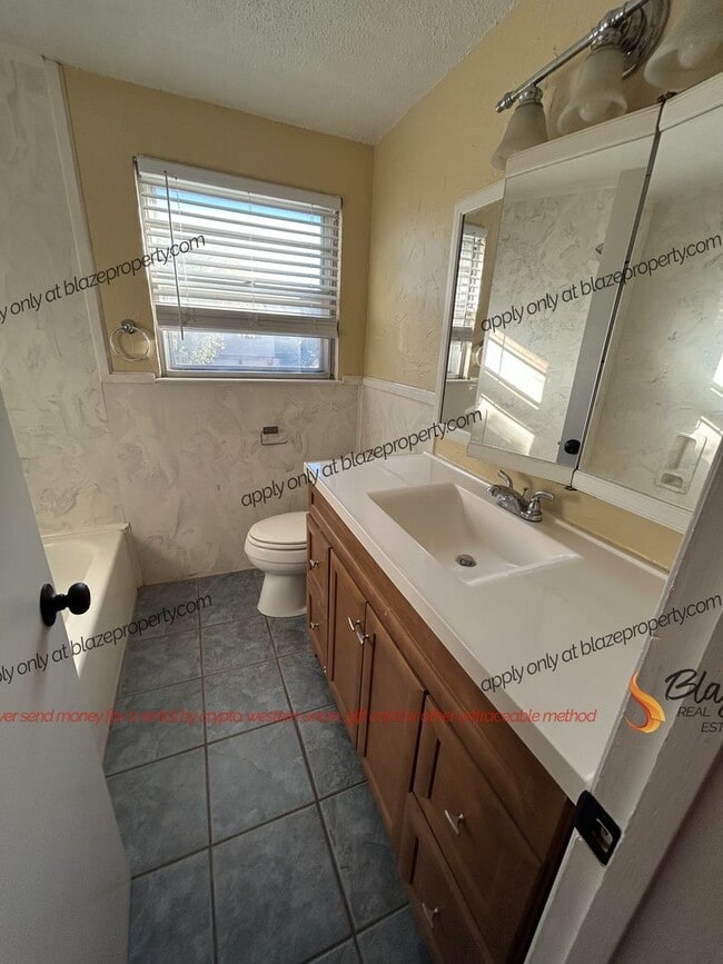 Building Photo - 3 Bed 2.5 Bath Home for Rent