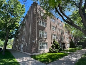 Building Photo - 2122 W Arthur Ave