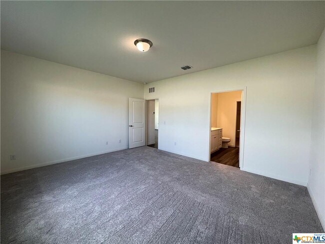Building Photo - 4918 Jovian