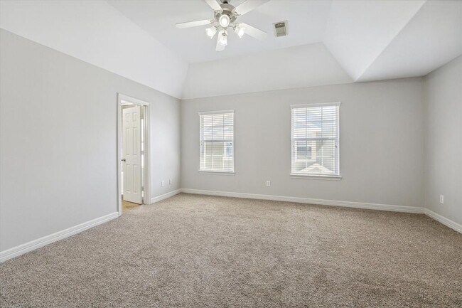 Building Photo - 2624 Detering St