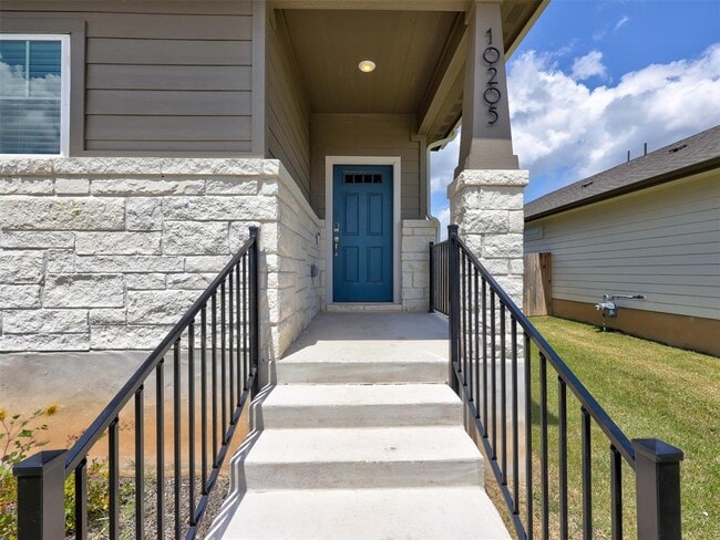 Building Photo - 10205 Mager Ln