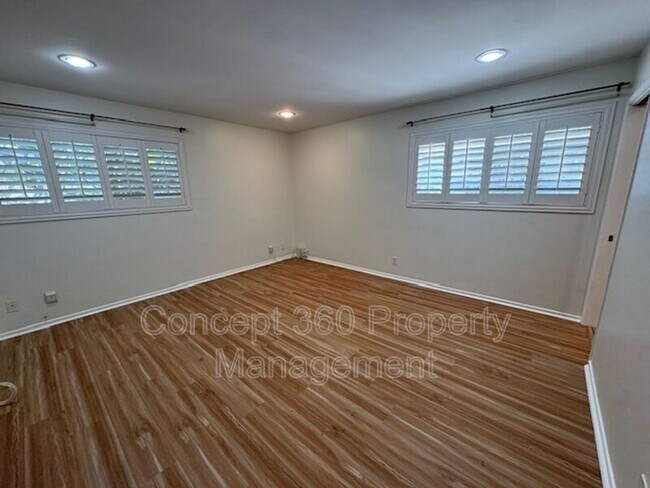 Building Photo - 5228 E Brittain St