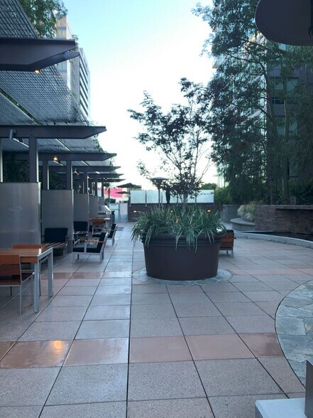 BBQ - Dusk - 1111 S Grand Ave