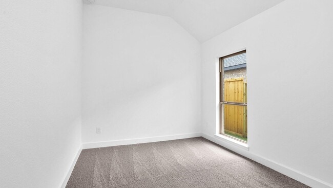 Building Photo - 30130 Aralia Dr