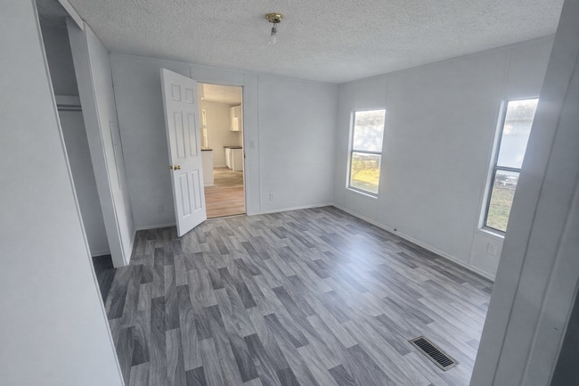 Building Photo - 110 Deborah Dr