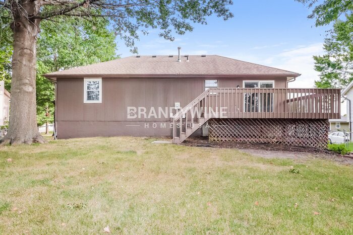 Building Photo - 506 Broadway St