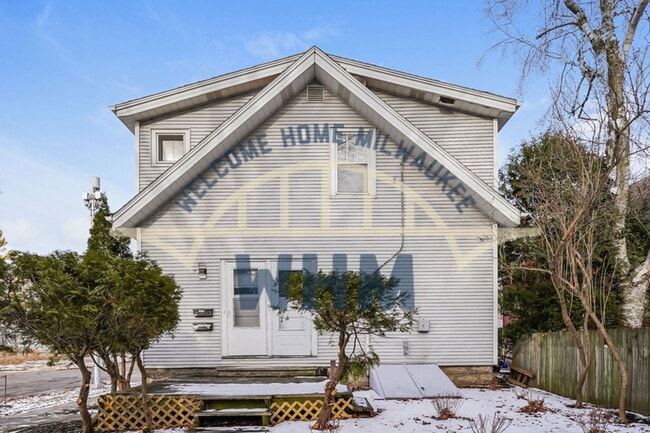 Building Photo - 1603 E Hampshire St