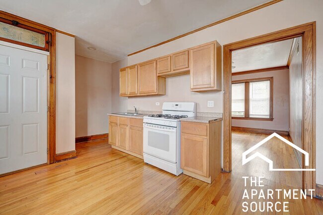 Primary Photo - 2618 N Kildare Ave
