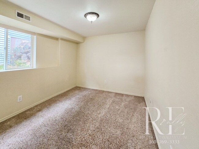 Building Photo - 3-Bed Townhome w/ Private Outdoor Spaces &...