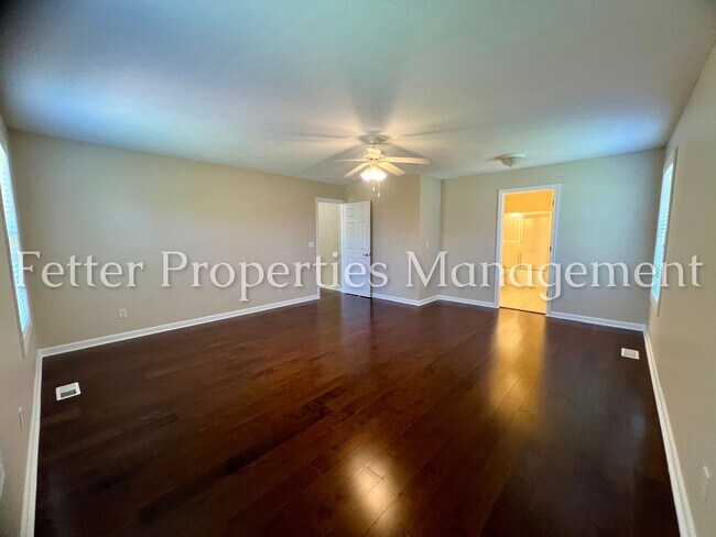 Building Photo - 4595 Miranda Dr