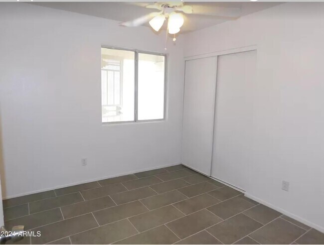 Building Photo - 2874 W Muriel Dr