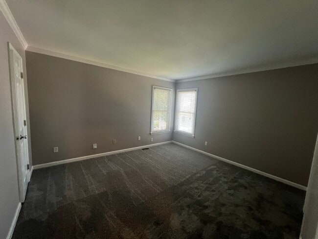 Building Photo - 4460 Roller Ct