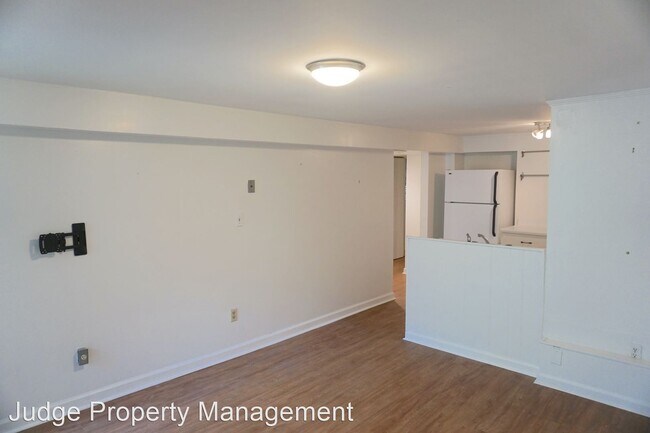 Building Photo - 207 E Charlton St