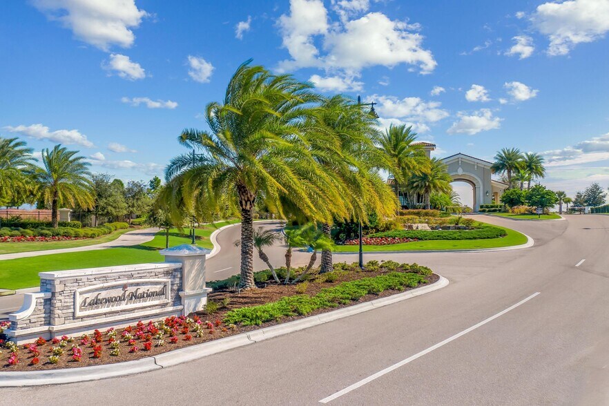 Building Photo - 5557 Palmer Cir