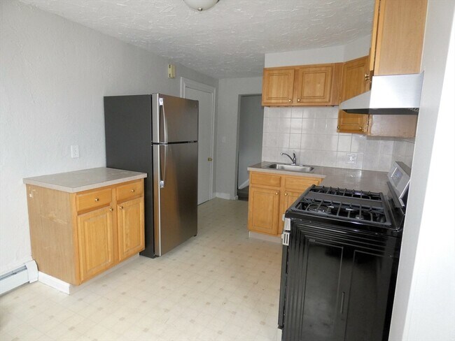 Building Photo - 7 Greenwood St