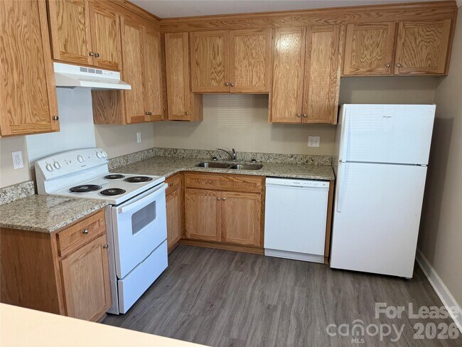 Building Photo - 799 Cherry St