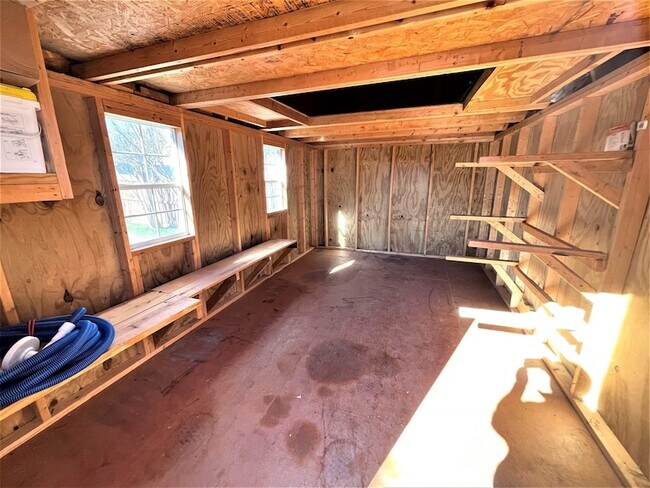 Building Photo - 11652 Belle Manor Dr