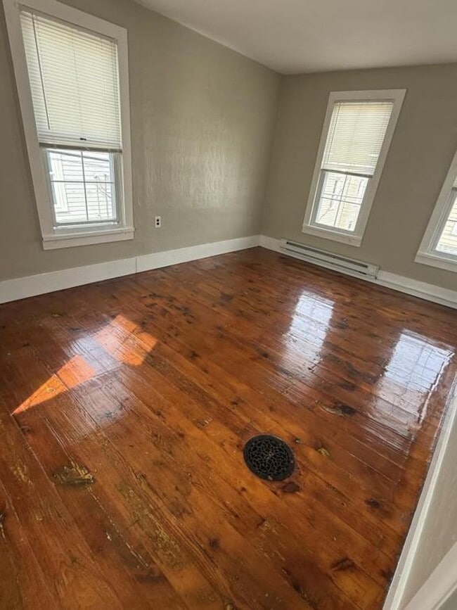 Building Photo - COMING SOON! 3 Bedroom in Newport, PA!