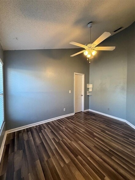 Building Photo - 5841 Dorham Pl