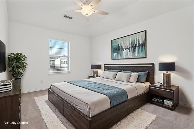 Building Photo - 2325 Myrtle Wy