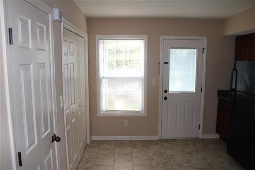 Building Photo - 2268 McCormick Lane