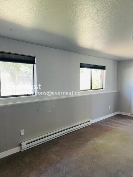 Building Photo - 1701 Ridgewood Rd