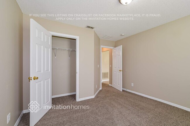 Building Photo - 364 Marquee Dr